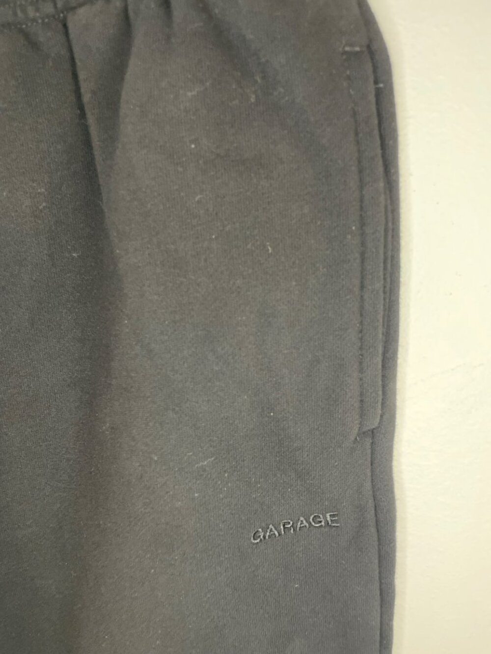 Gargae Ultra Fleece Boyfriend Jogger Pants Jet Black Elastic Women's Sz M $60NWT - Picture 4 of 10